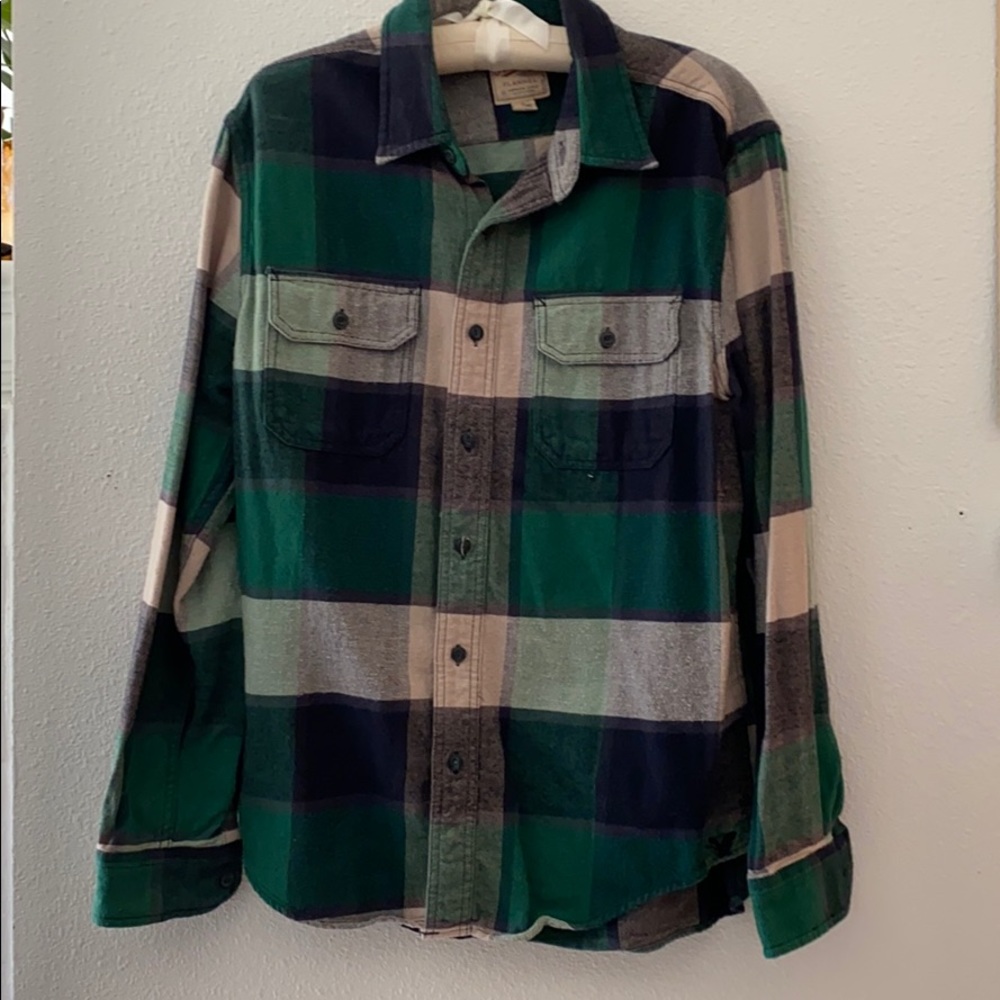 Men’s American Eagle Button-up